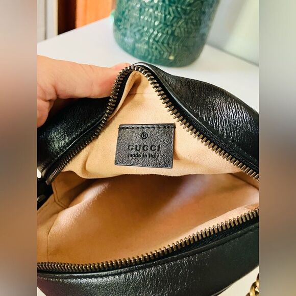 Gucci | GG Marmont Mini Round Leather Shoulder Bag in Black with Gold Chain - Picture 9 of 11